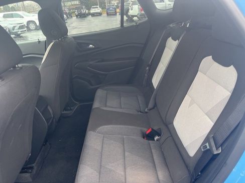 Used 2024 Chevrolet Trax RS w/ Driver Confidence Package image 9