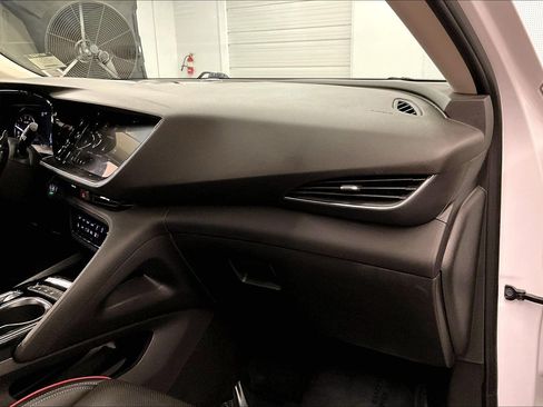 Used 2023 Buick Envision Essence w/ Sport Touring Package AWD/4WD image 18