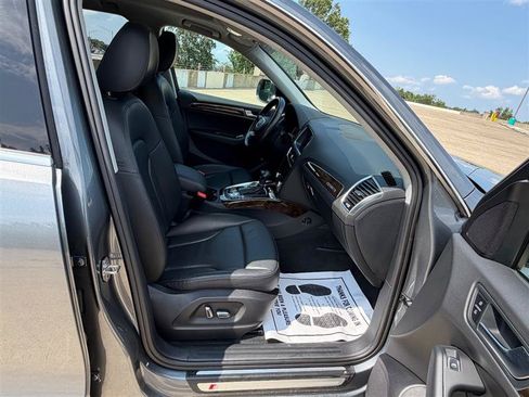 Used 2013 Audi Q5 3.0T Premium Plus w/ Audi MMI Navigation Plus Pkg AWD/4WD image 37