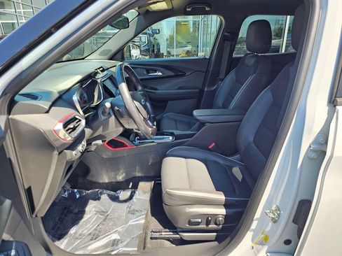 Used 2021 Chevrolet TrailBlazer RS w/ Technology Package AWD/4WD image 20