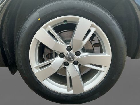 Used 2019 Audi Q5 2.0T Premium Plus w/ Premium Plus Package image 14