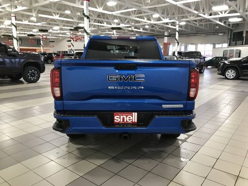 Used 2022 GMC Sierra 1500 Elevation w/ LPO, Elevation Black Package image 4