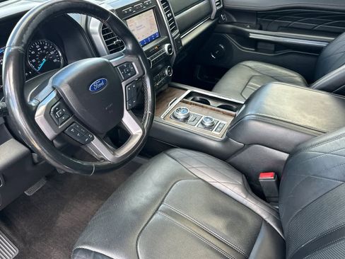 Certified 2020 Ford Expedition Platinum image 11