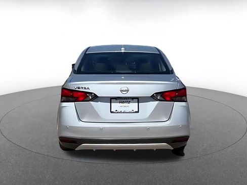 Used 2025 Nissan Versa SV image 11