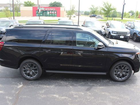 New 2026 Ford Expedition Max Platinum w/ Stealth Appearance Package AWD/4WD image 7