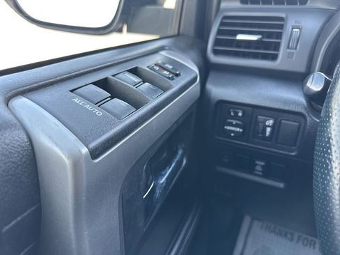 Used 2019 Toyota 4Runner SR5 AWD/4WD image 11