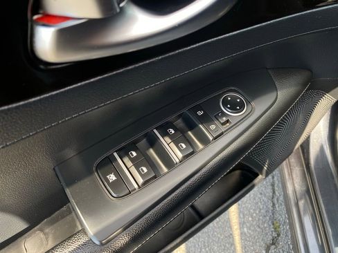 Used 2019 Kia Forte S w/ S Premium Package FWD image 13