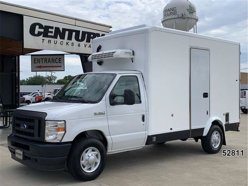 Used 2023 Ford E-350 and Econoline 350 Super Duty w/ Power Windows & Locks Group RWD image 1