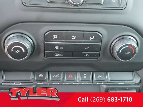 Used 2021 Chevrolet Silverado 1500 Custom AWD/4WD image 31