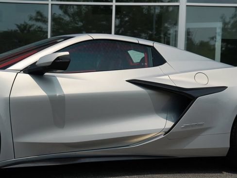 Used 2023 Chevrolet Corvette Z06 w/ Chrome Exterior Badge Package RWD image 8