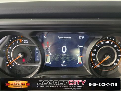 New 2025 Jeep Gladiator Mojave image 18