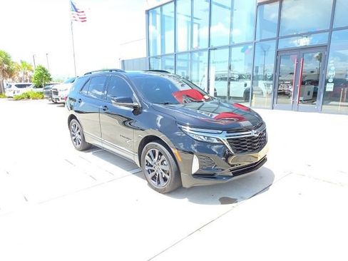 Used 2022 Chevrolet Equinox RS w/ RS Leather Package FWD image 2