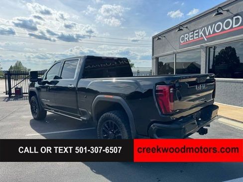 Used 2024 GMC Sierra 2500 Denali Ultimate AWD/4WD image 3