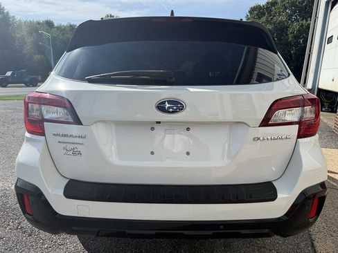 Used 2019 Subaru Outback 2.5i Touring AWD/4WD image 8