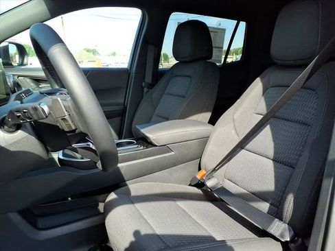 New 2026 Chevrolet Equinox LT FWD image 7