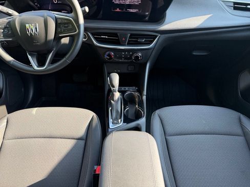 Used 2024 Buick Encore GX Preferred FWD image 19