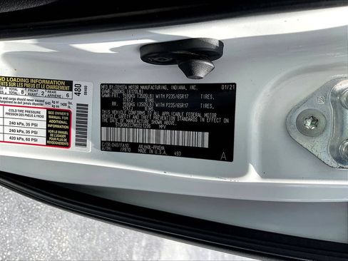 Used 2021 Toyota Sienna LE FWD image 19