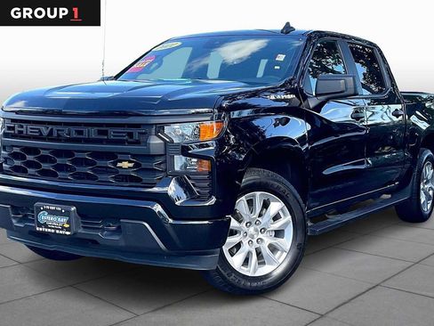 Certified 2022 Chevrolet Silverado 1500 Custom image 1