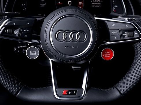 Used 2023 Audi R8 V10 performance image 31