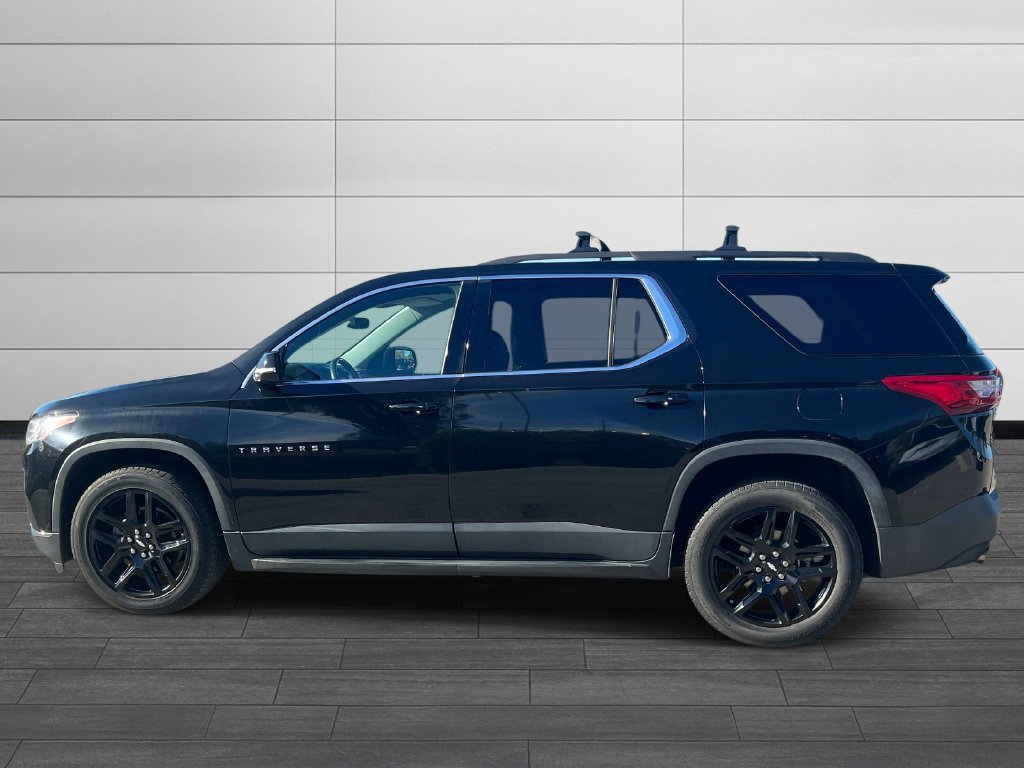 Used 2018 Chevrolet Traverse LT w/ LPO, 'HIT The Road' Package FWD image 2