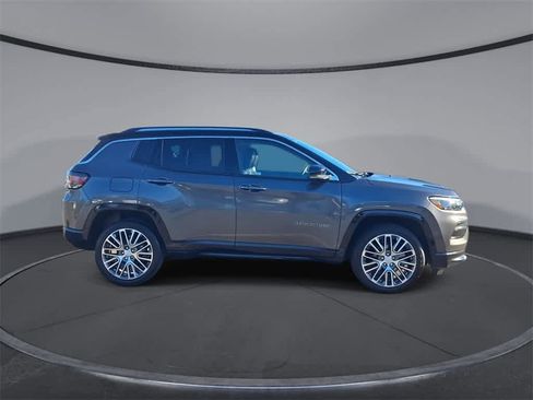 Used 2022 Jeep Compass Limited w/ Elite Group image 9