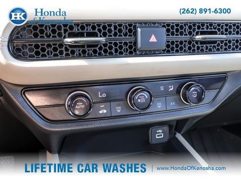 Certified 2025 Honda HR-V LX image 17