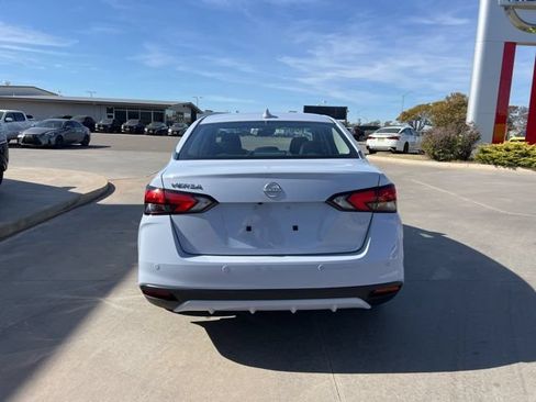 Used 2025 Nissan Versa SV w/ Trunk Package FWD image 6