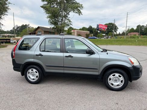 Used 2006 Honda CR-V LX image 4