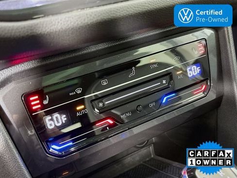 Used 2023 Volkswagen Tiguan SE w/ Panoramic Sunroof Package AWD/4WD image 18