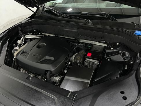 Used 2020 Volvo XC90 T6 Momentum image 29