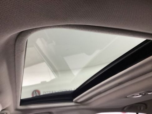 Used 2018 Subaru Crosstrek 2.0i Premium w/ Moonroof Package image 12