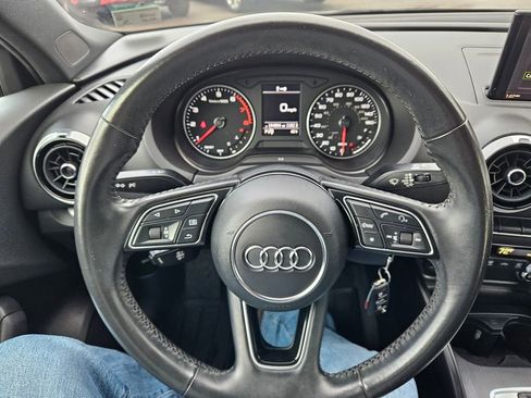 Used 2019 Audi A3 2.0T Premium image 11