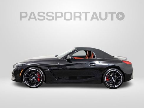 Used 2024 BMW Z4 M40i w/ Premium Package image 9