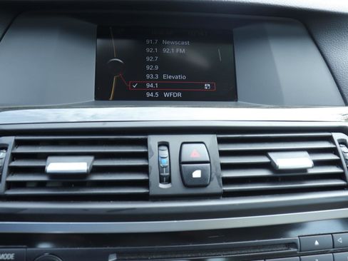 Used 2013 BMW 528i Sedan RWD image 26