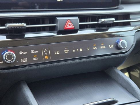 New 2026 Kia Sportage S image 24