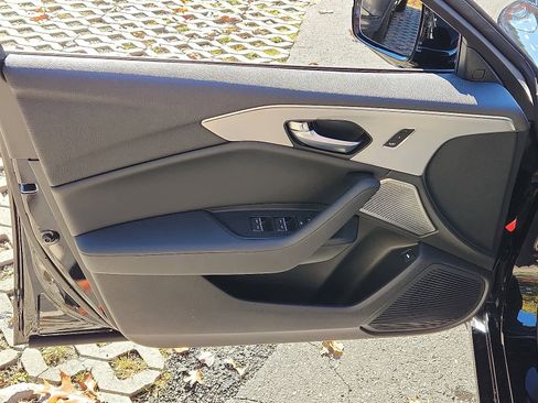 Certified 2025 Acura TLX w/ Technology Package image 12