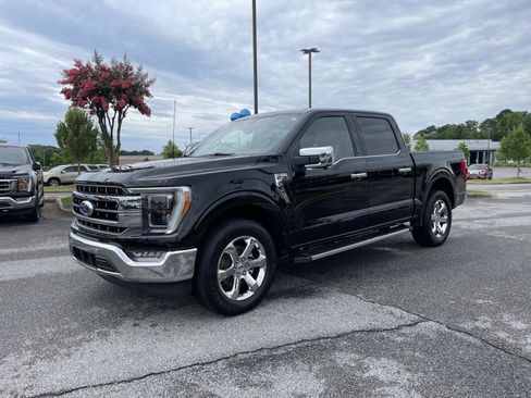 Used 2022 Ford F150 Lariat w/ Equipment Group 502A High RWD image 9