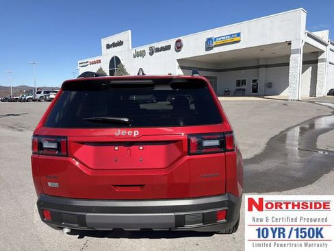 New 2026 Jeep Cherokee Laredo image 7