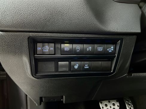 Used 2023 Toyota Tundra Limited w/ TRD Off-Road Package AWD/4WD image 10
