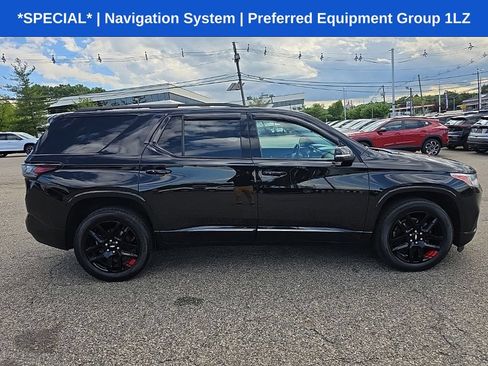 Used 2021 Chevrolet Traverse Premier w/ Redline Edition AWD/4WD image 2
