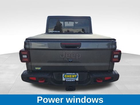 Used 2023 Jeep Gladiator Rubicon w/ Cold Weather Group image 9