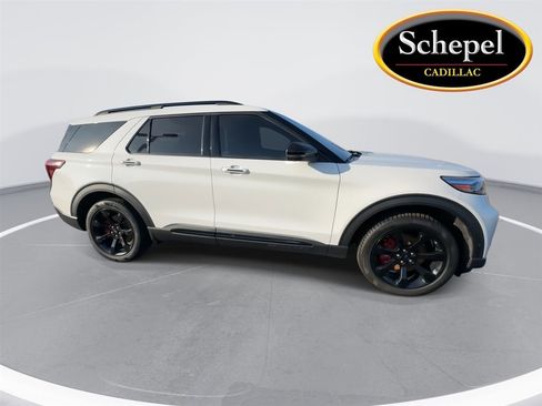 Used 2020 Ford Explorer ST w/ ST Street Pack image 9