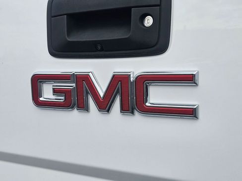 Used 2017 GMC Sierra 2500 SLT AWD/4WD image 26