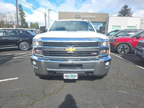 Used 2015 Chevrolet Silverado 2500 LT w/ LT Convenience Package image 4