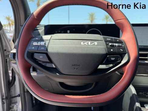 New 2026 Kia Sportage SX AWD/4WD image 12