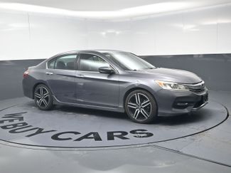Used 2017 Honda Accord Sport video 2