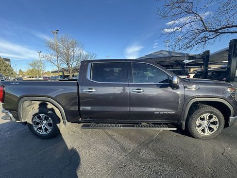 Used 2022 GMC Sierra 1500 SLT image 3