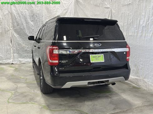 Used 2018 Ford Expedition XLT image 32