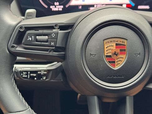Used 2025 Porsche Panamera image 23