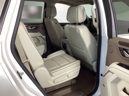 Used 2021 GMC Yukon Denali w/ LPO, Illumination Package AWD/4WD image 36